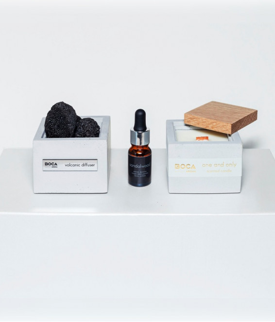 Купить AROMA SET: Cвеча ONE AND ONLY + Диффузор с вулканическими камнями SANDALWOOD Купить AROMA SET: Cвеча ONE AND ONLY + Диффузор с вулканическими камнями SANDALWOOD