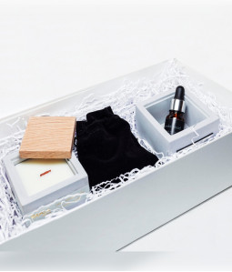 AROMA SET: Cвеча ONE AND ONLY + Диффузор с вулканическими камнями SANDALWOOD